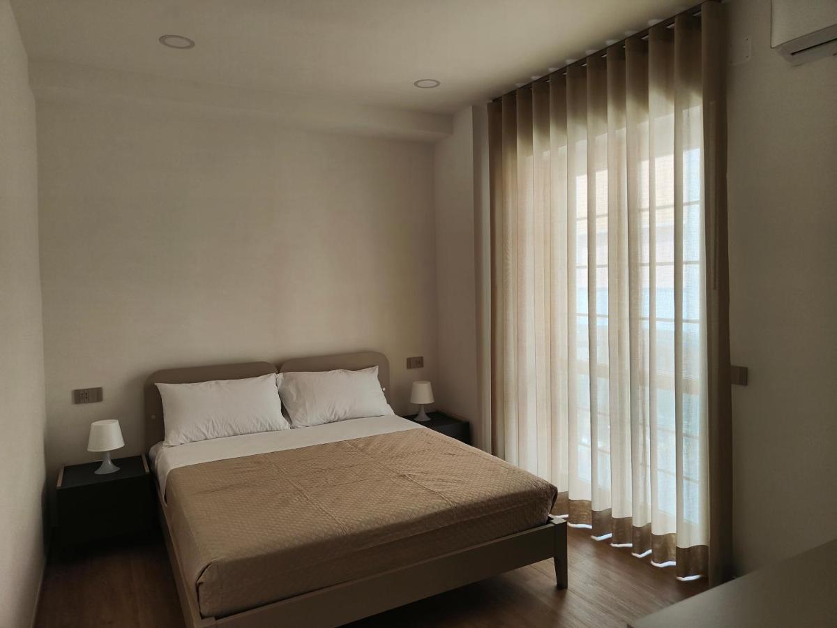 Rosa Rooms Помпей Екстериор снимка