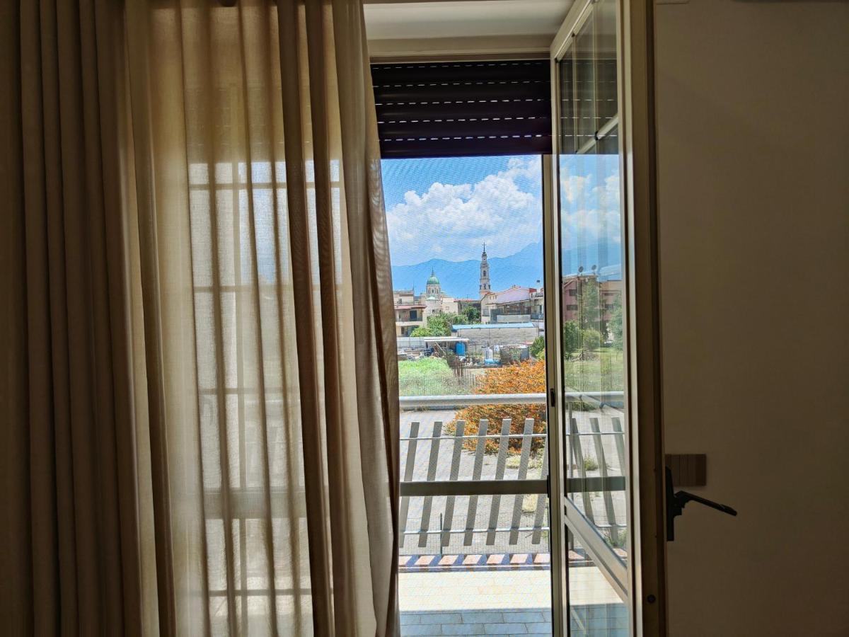 Rosa Rooms Помпей Екстериор снимка