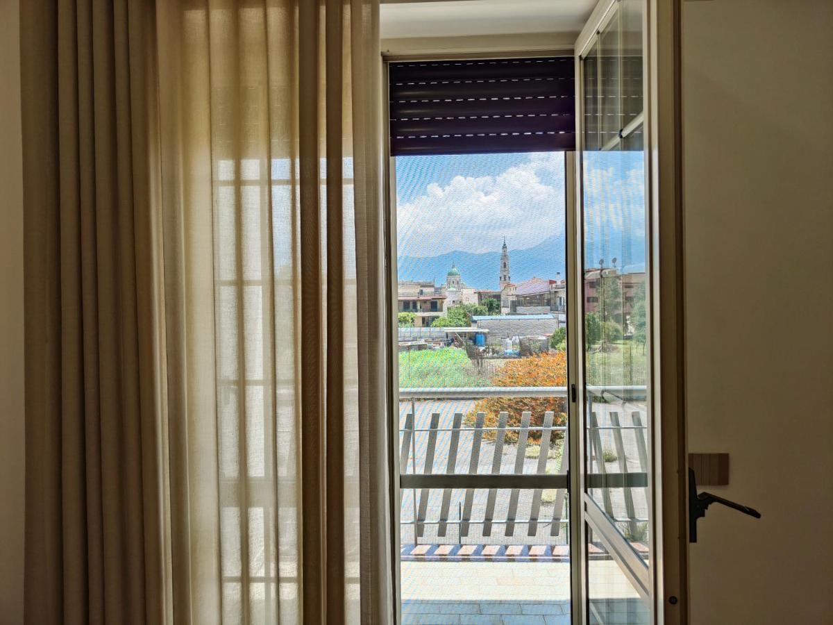Rosa Rooms Помпей Екстериор снимка