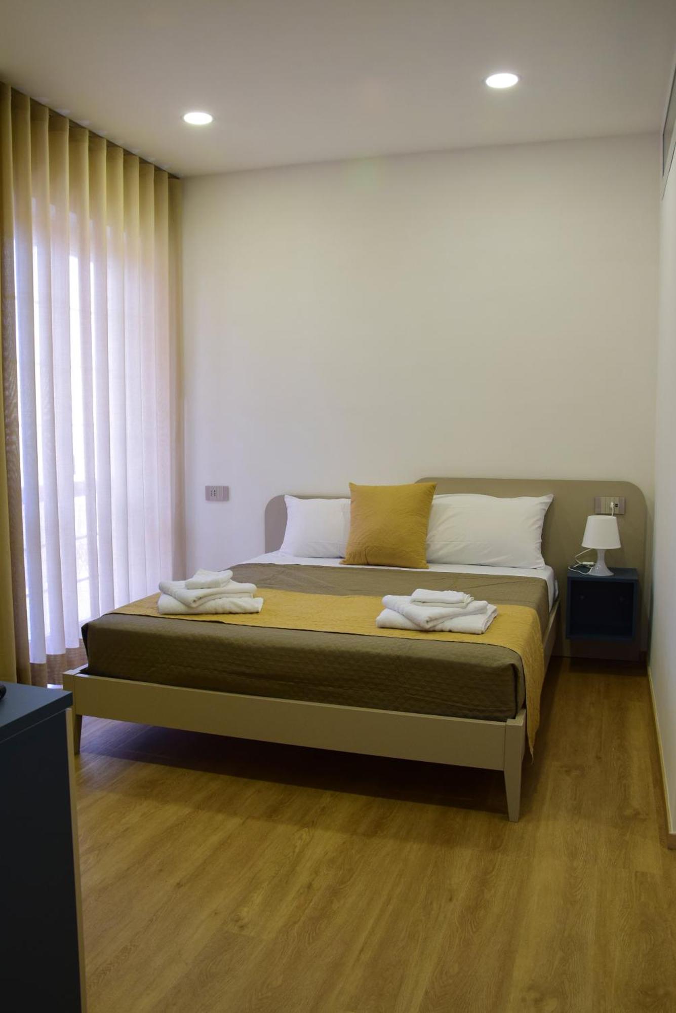 Rosa Rooms Помпей Екстериор снимка