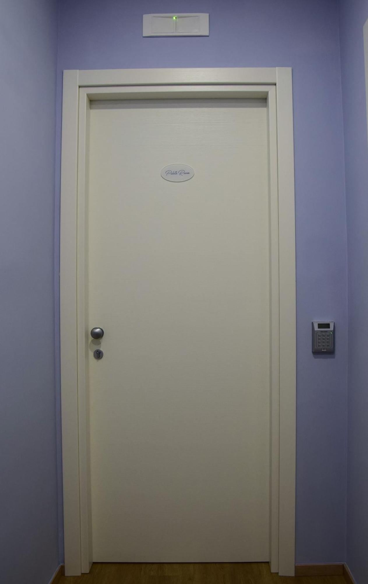 Rosa Rooms Помпей Екстериор снимка